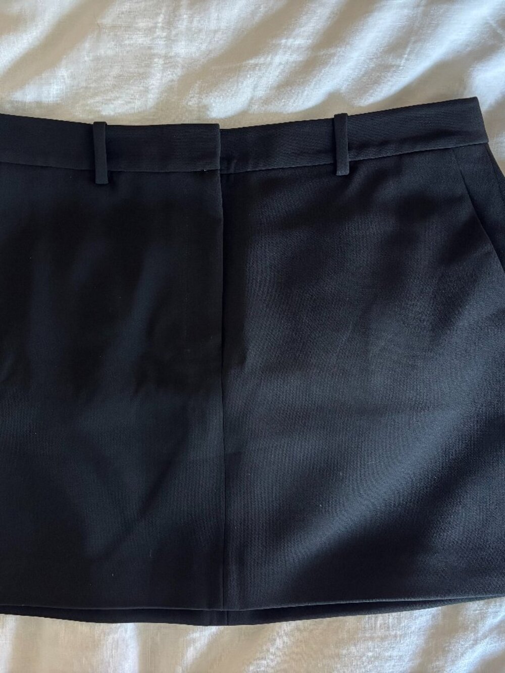 Theory Women's Black Short Skirt Size 8